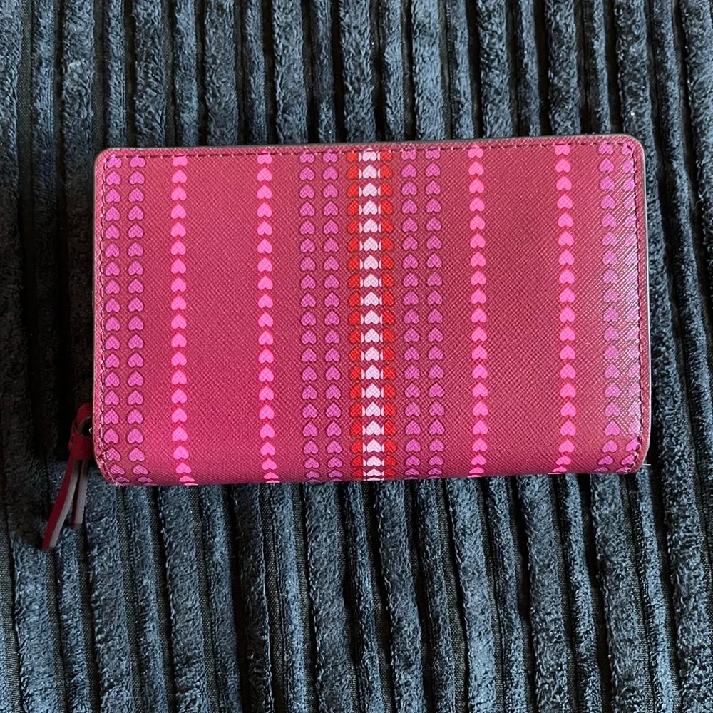 kate spade pink and red heart Stripe Zip Wallet